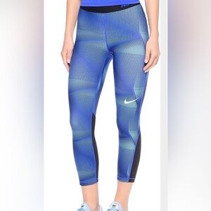 NIKE Pro Hypercool Capri Pyramid Compression Leggings size M